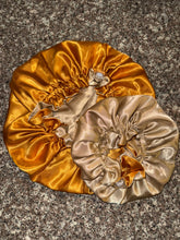 Load image into Gallery viewer, Mommy &amp; Me Reversible Bonnet
